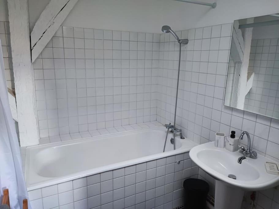 Magnifique Appartement Beaux Arts Тур Екстериор снимка